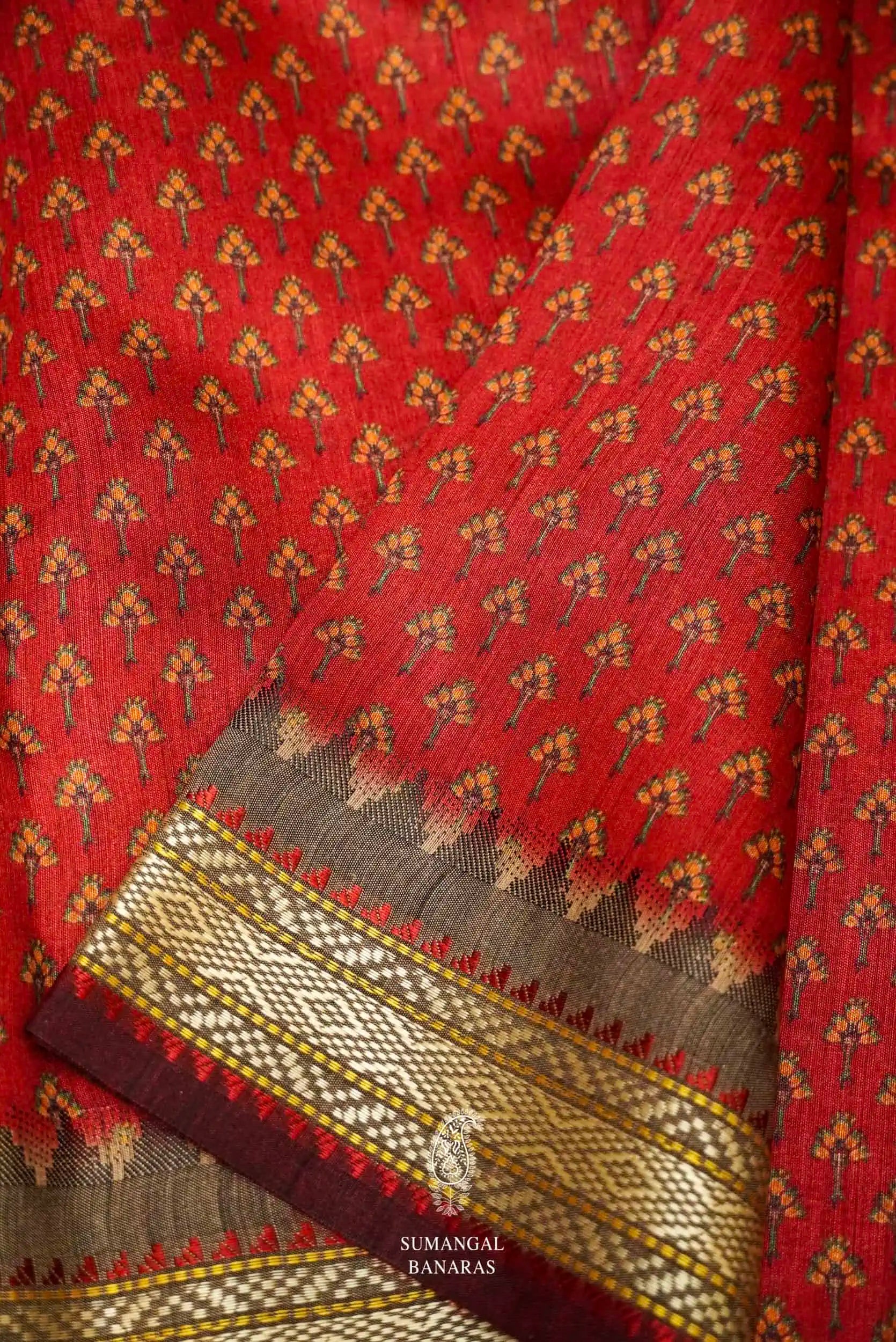 Handloom Cherry Red Weaved Zari Banarasi Silk Saree SARV163661