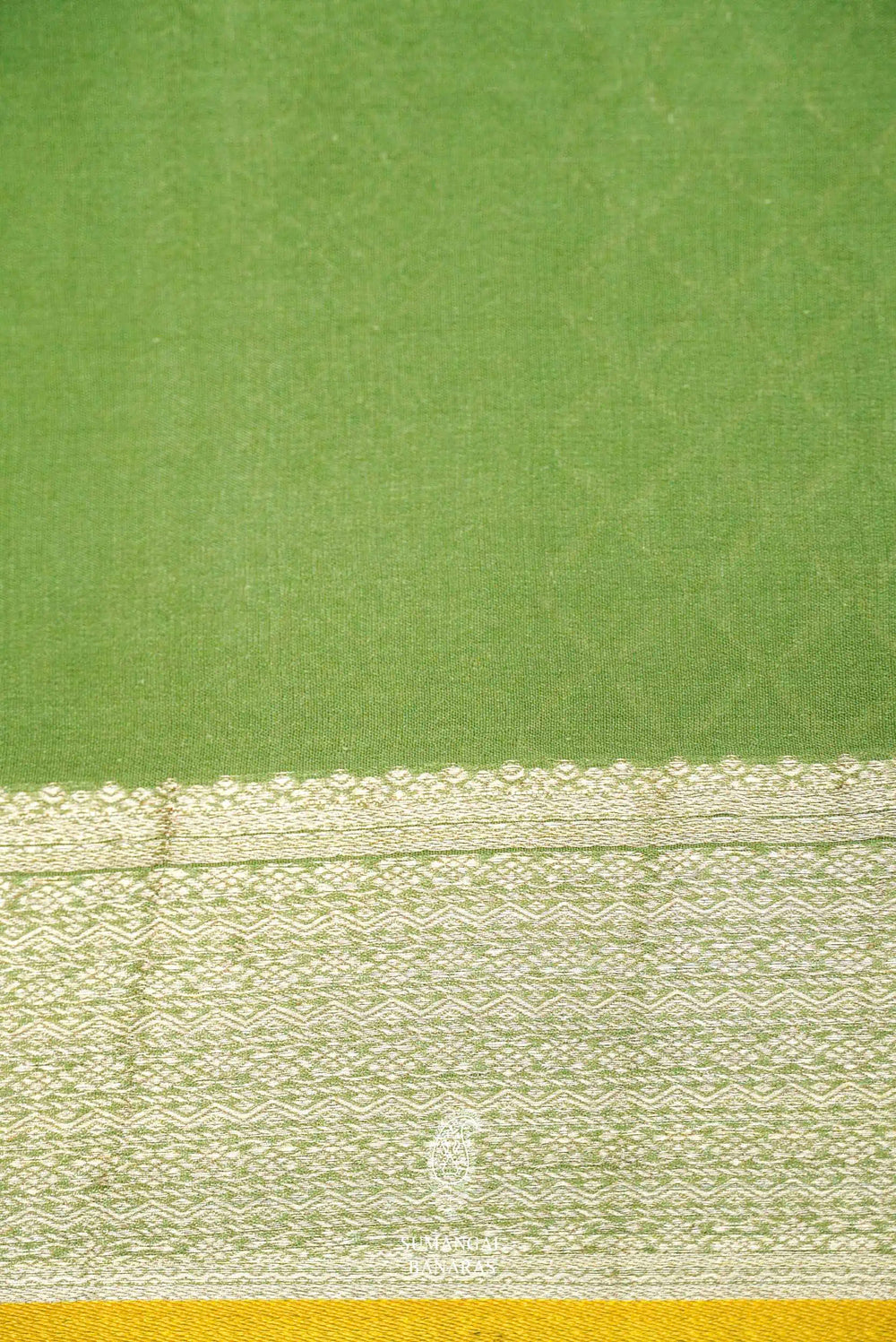 Handwoven Light Green Banarasi Crepe Silk Saree