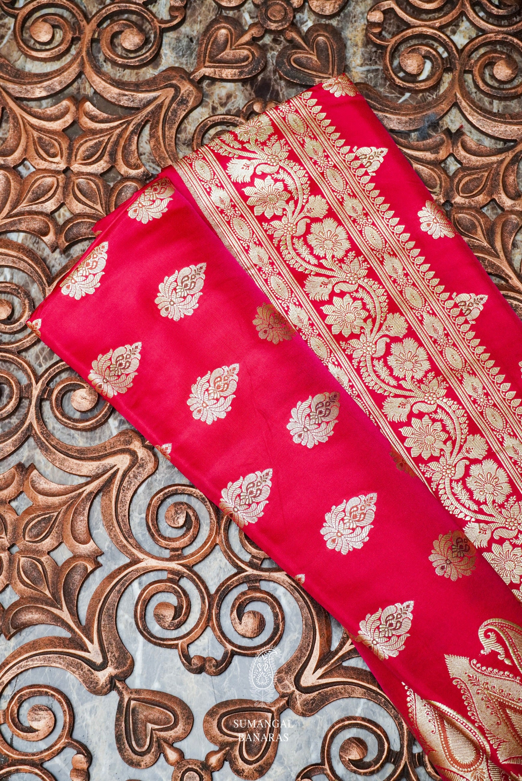 Banarasi Silk Red Jacquard Saree With Blouse