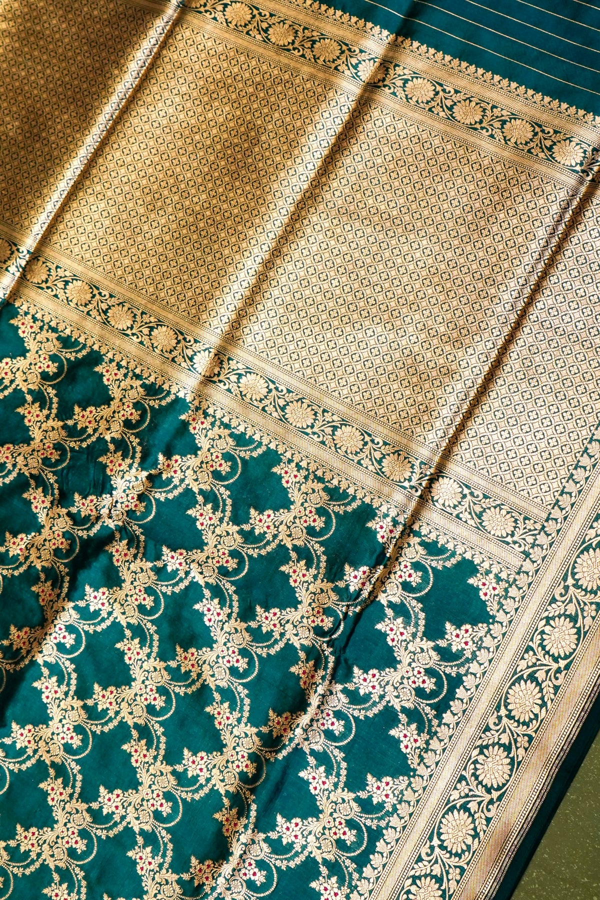 Handwoven Dark Green Banarasi Katan Silk Saree