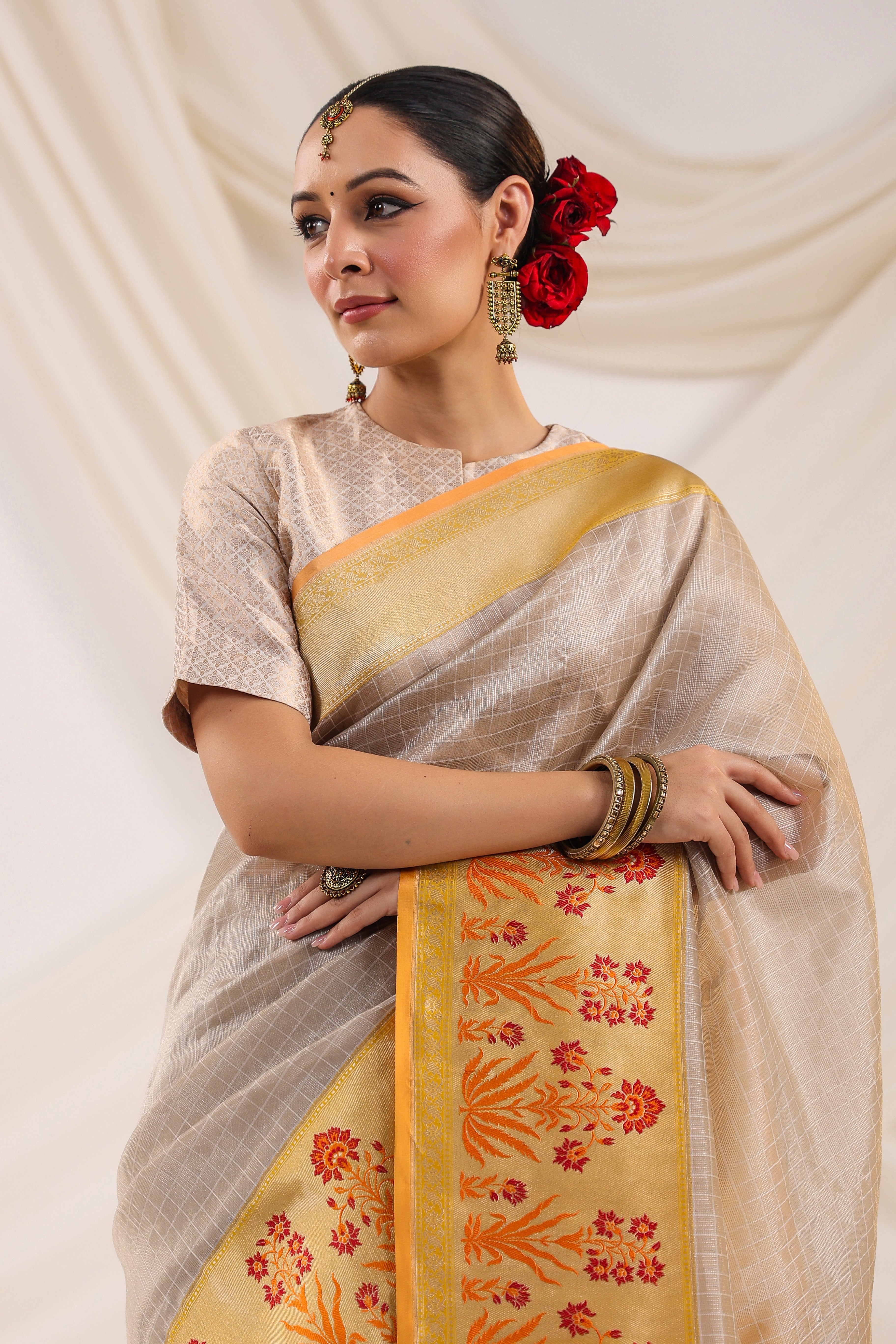 Cream Katan silk Handwoven Banarasi saree with flower kadwa buta – Weaver  Street