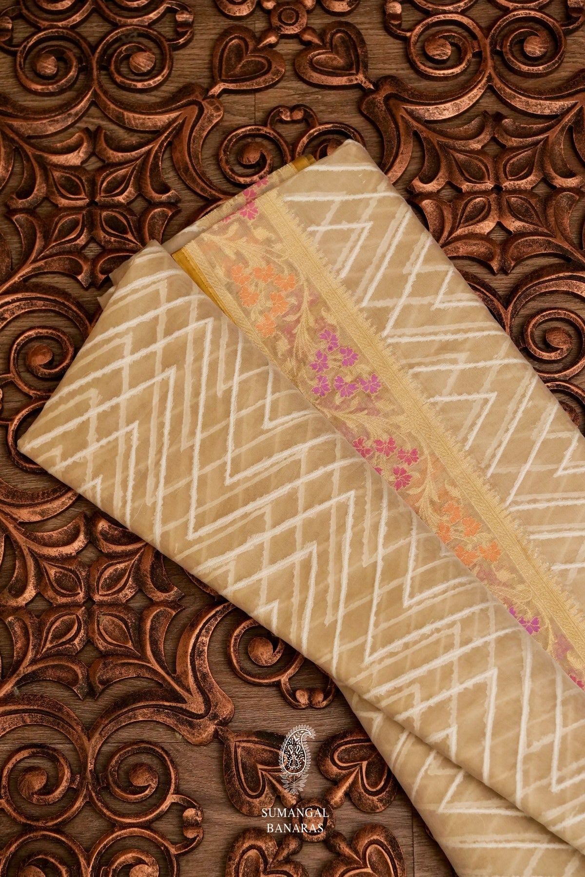 Handwoven Banarsi Yellowish Beige Silk Saree