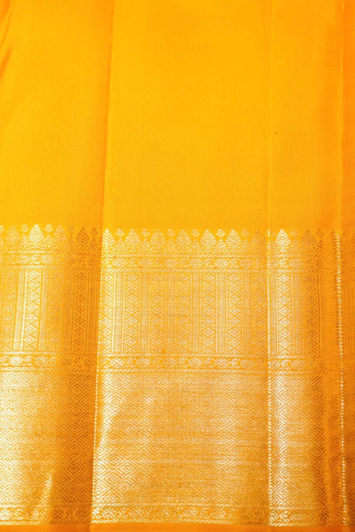 Handwoven Yellow  Banarasi kanjivaram Silk Saree