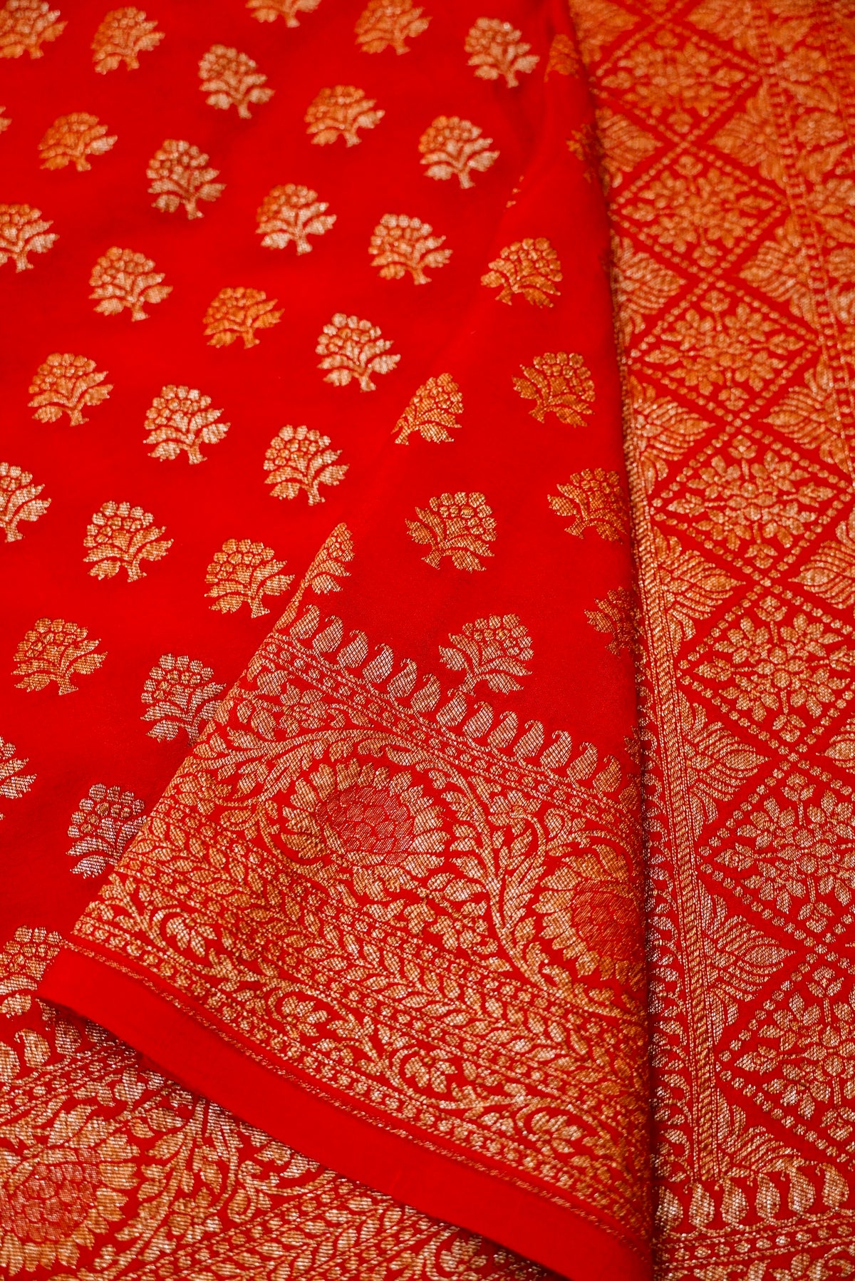 Handwoven Red Banarasi Crepe Georgette Saree