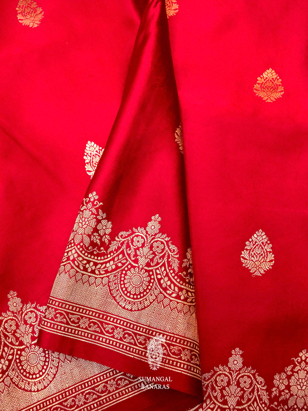 Handwoven Red Banarasi Crep Katan Soft Silk Saree