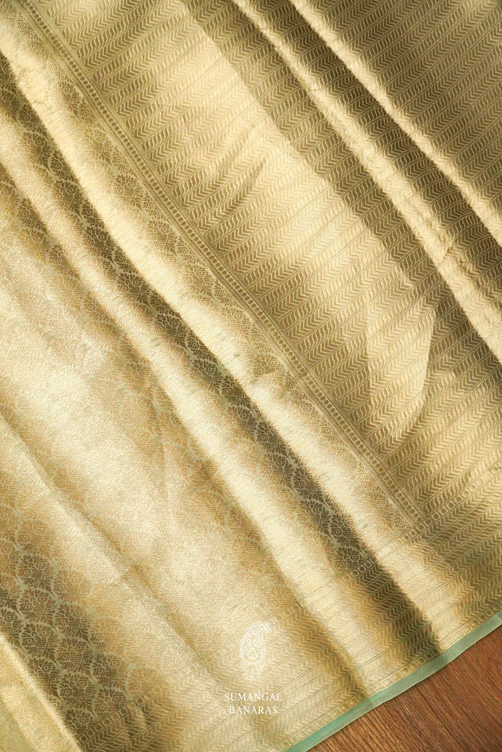Handwoven Banarsi Fusion Green Tissue Silk Saree