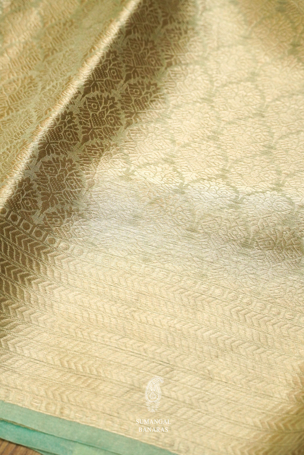 Handwoven Banarsi Fusion Green Tissue Silk Saree