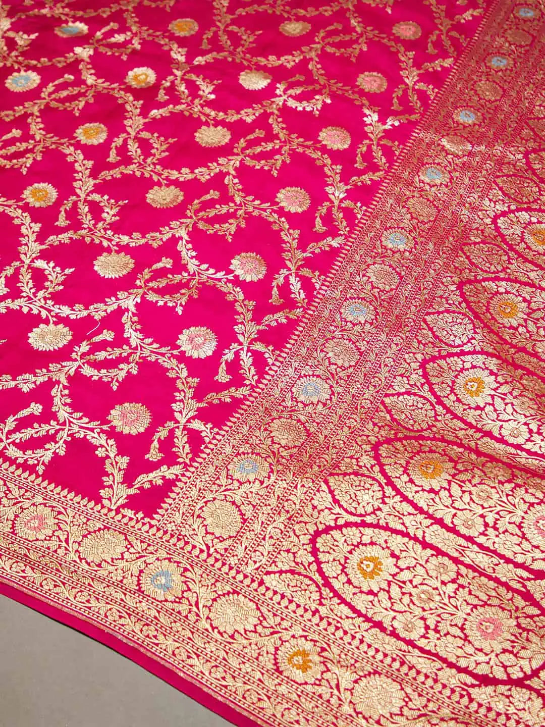 Red & Pink Banarasi Silk Saree With Zari Weaving – Bahuji - Online Fashion  & Lifestyle Store