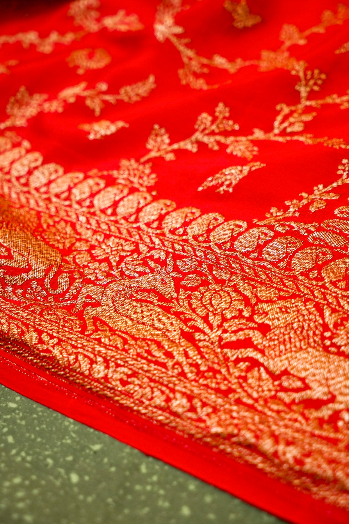 Handwoven Red Banarasi Crape Georgette Saree