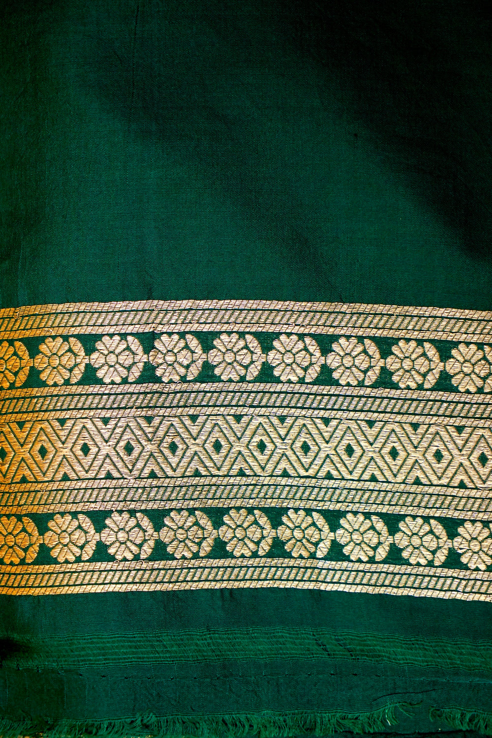 Handwoven Bottle Green Banarasi Katan Silk Saree