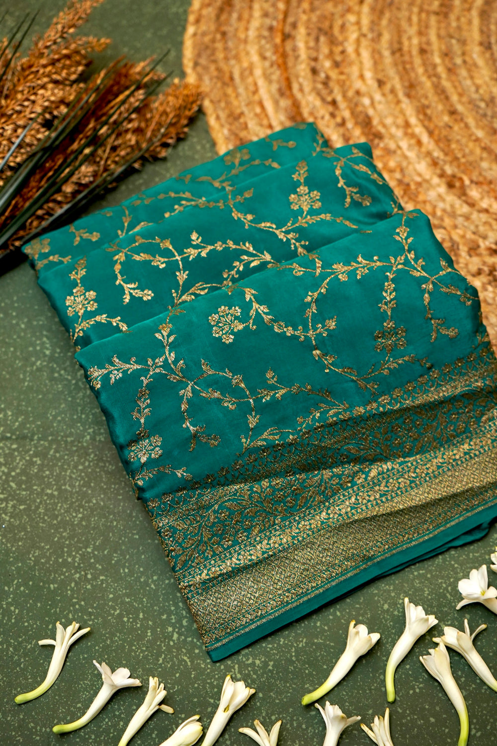 Handwoven Pine Green Banarasi Crape Georgette Saree