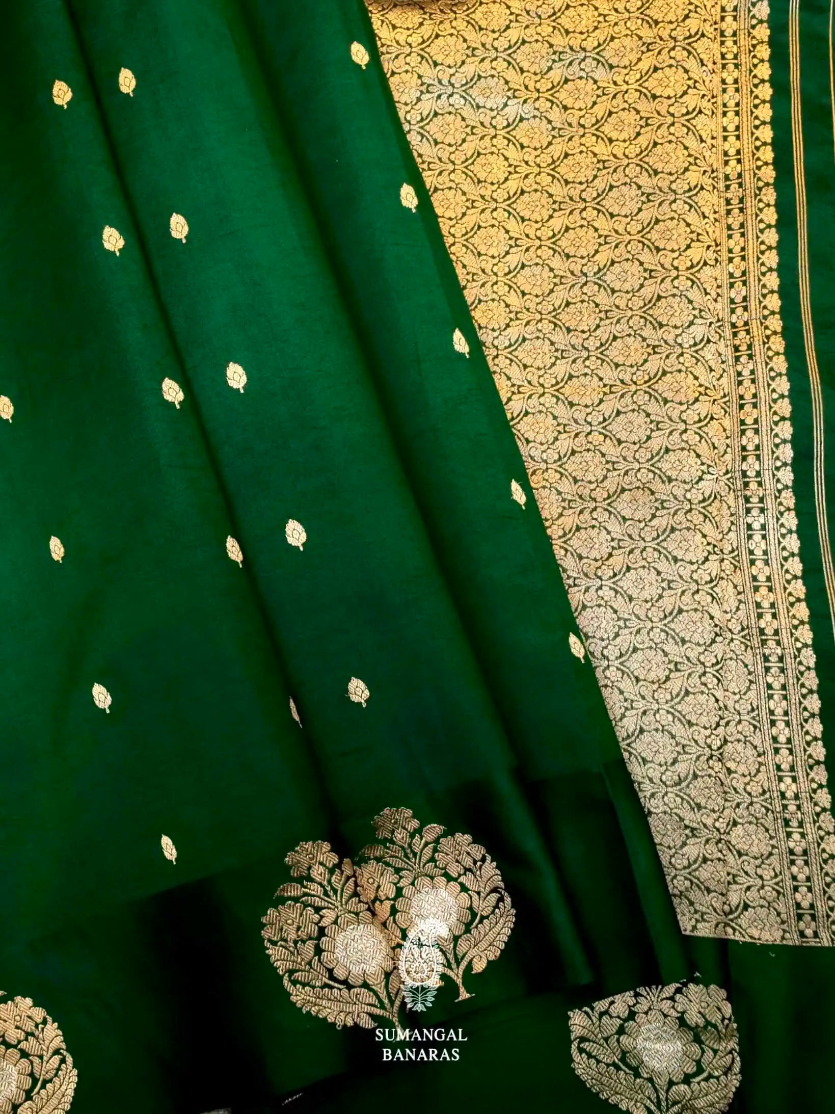 Bottle Green Color Katan Silk Woven Banarasi Silk Saree With Meena Wor –  BharatSthali