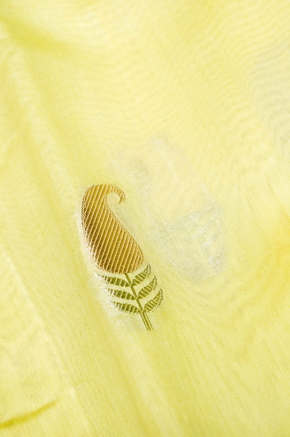 Handwoven Lemon Yellow Banarasi Katan Soft Silk Saree