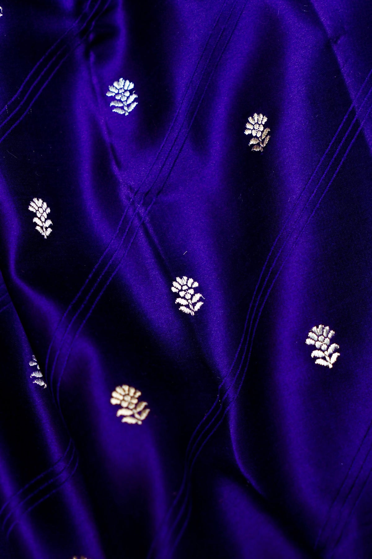 Handwoven Purple Banarasi Mashru Silk Saree