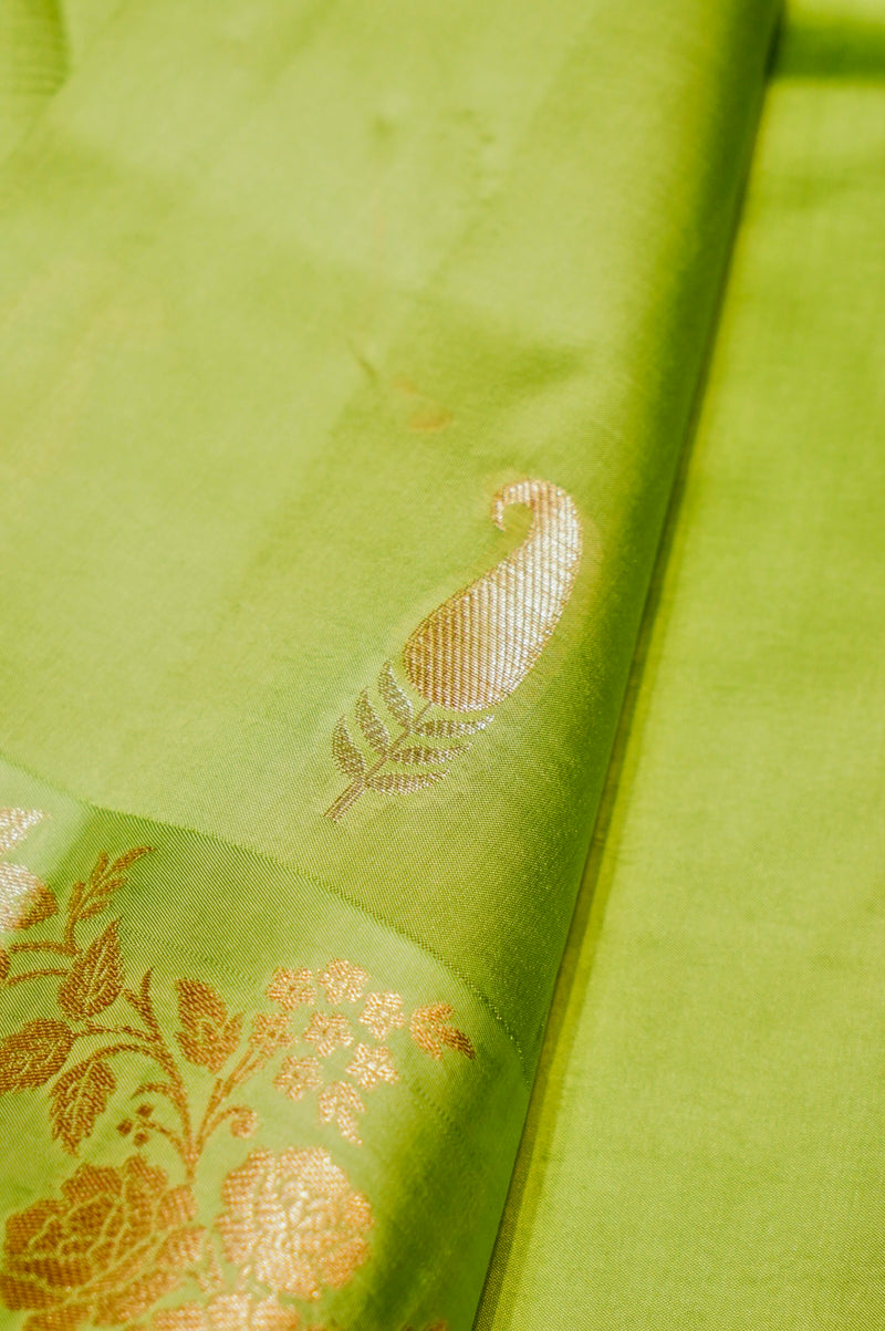 Handwoven Light Green Banarasi Katan Soft Silk Saree