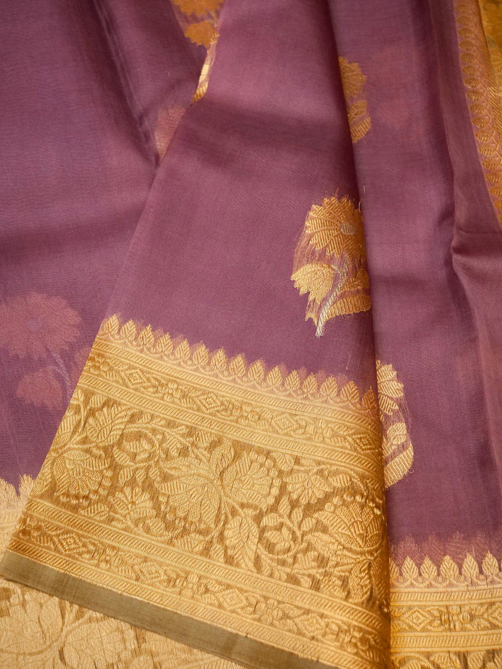 Handwoven Onion Pink Banarasi Organza Silk Saree