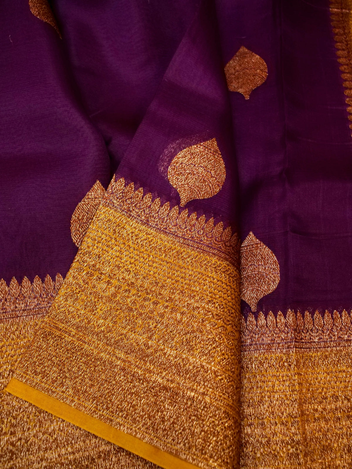 Handwoven Dark Purple  Banarasi Organza Silk Saree