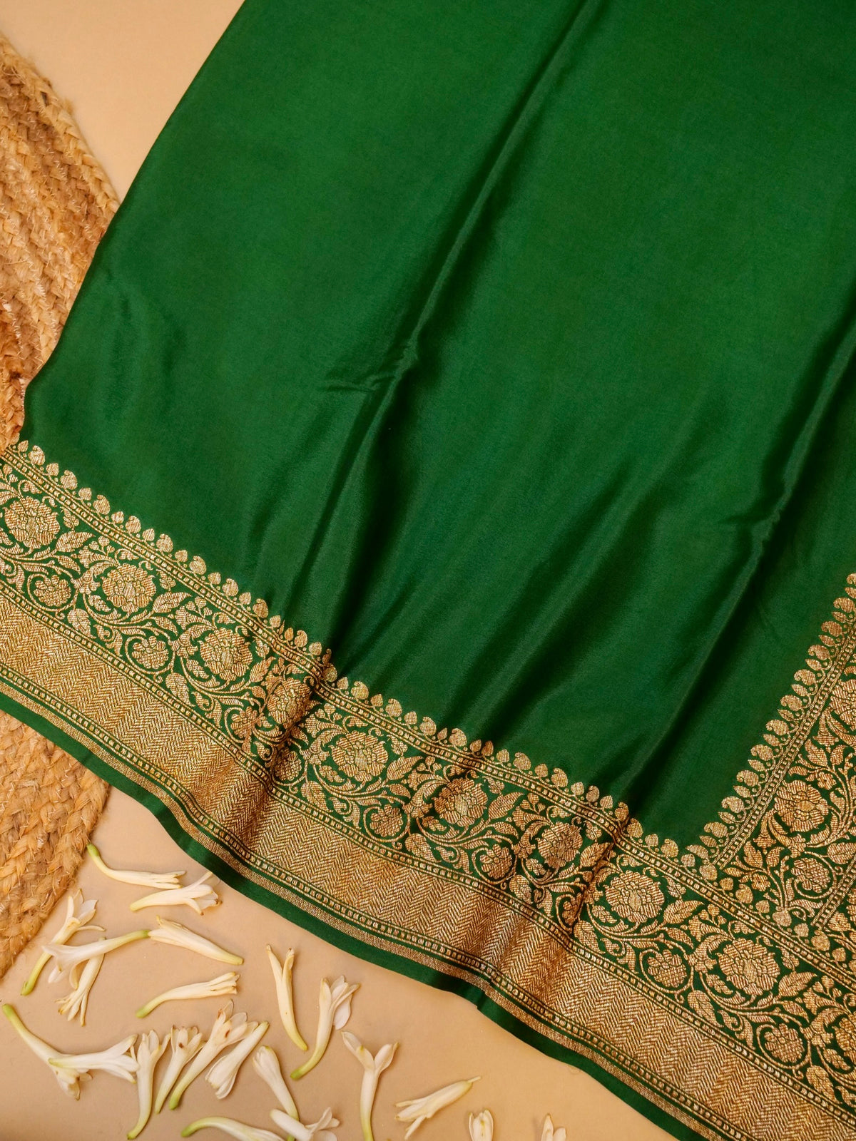 Handwoven Dark Green Banarasi Crepe Georgette Saree