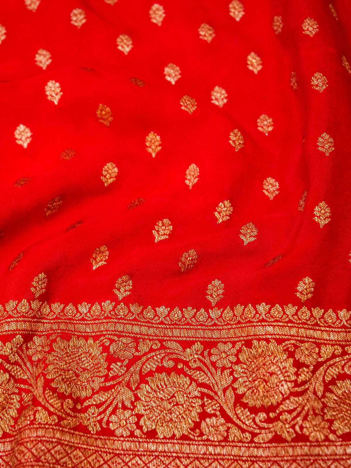 Handwoven Red Banarasi Crepe Georgette Saree