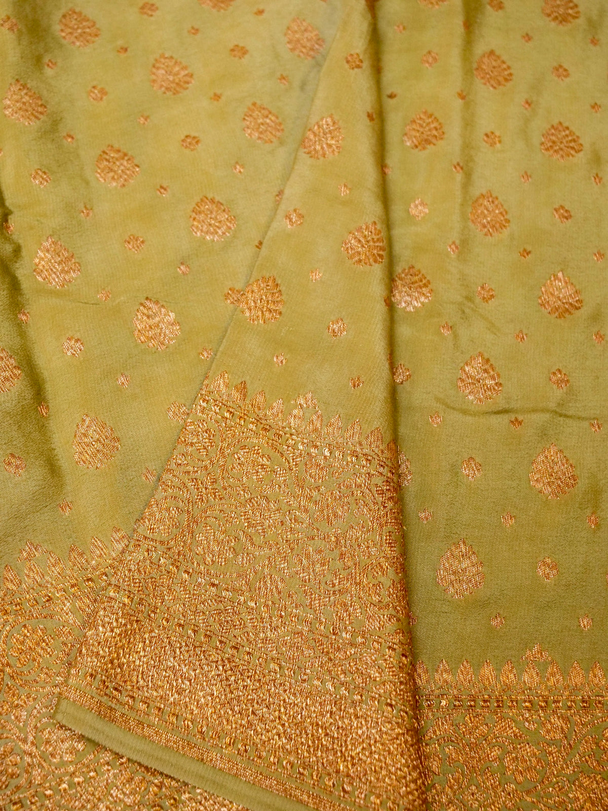 Handwoven Pista Green Banarasi Crepe Georgette Saree