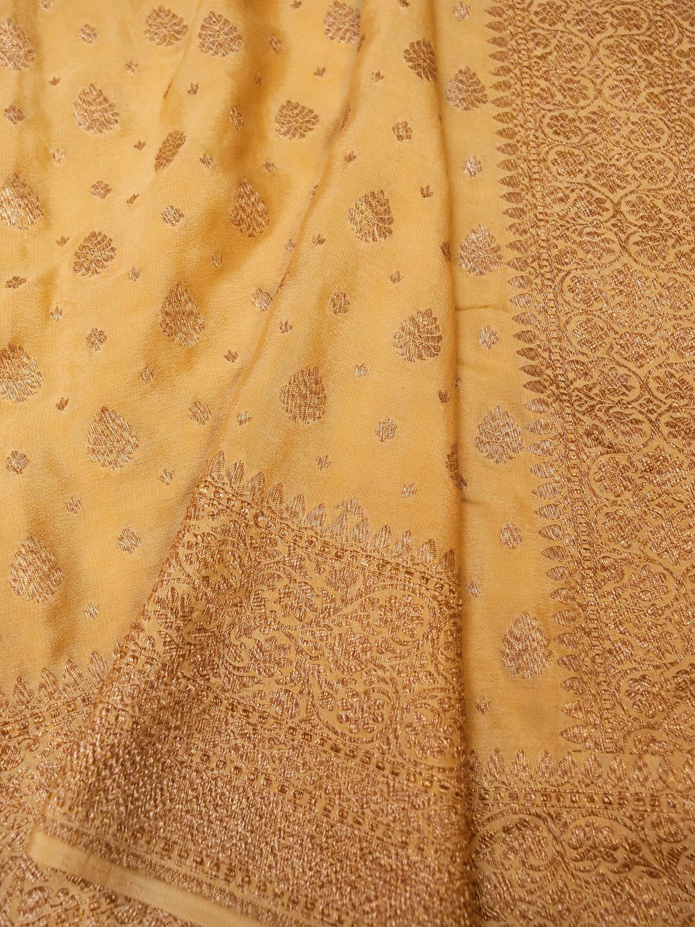 Handwoven Pastel Yellow Banarasi Crepe Georgette Saree