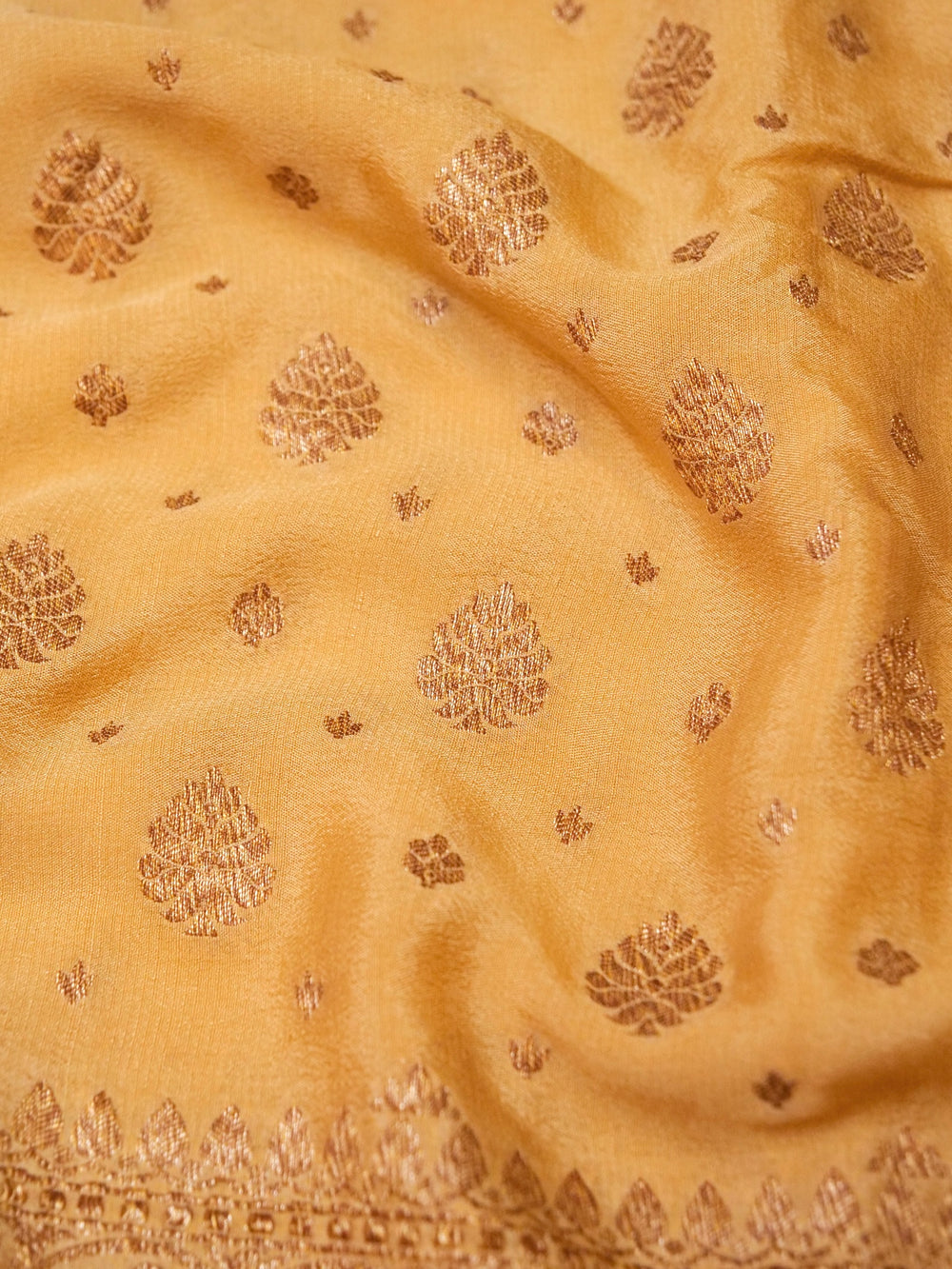 Handwoven Pastel Yellow Banarasi Crepe Georgette Saree