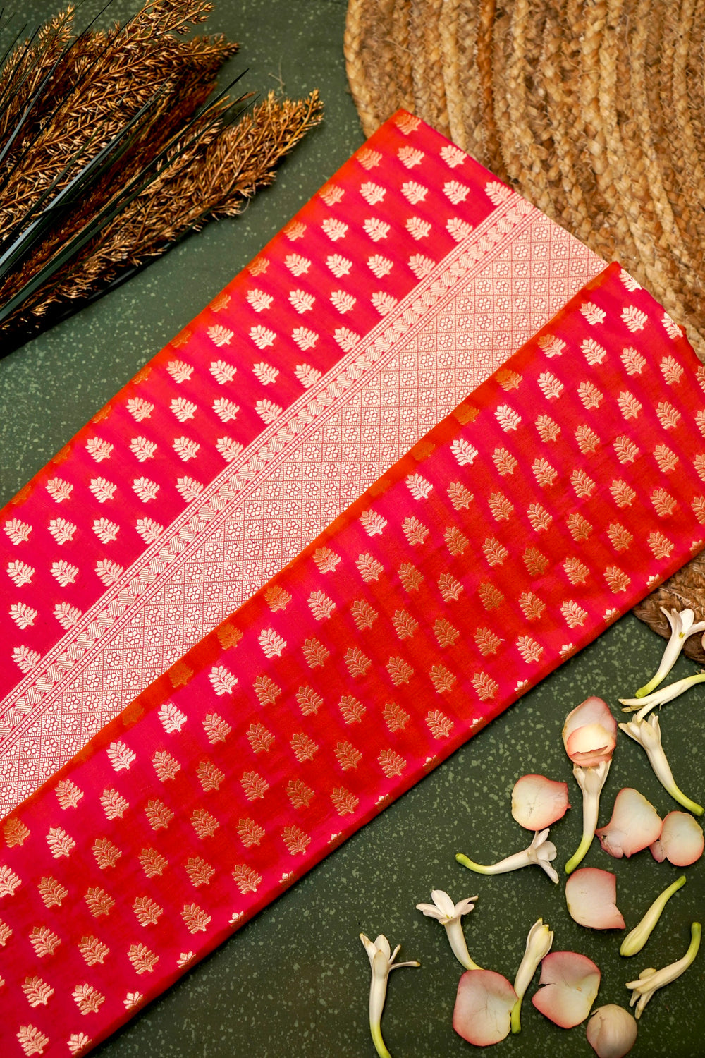 Handwoven Reddish Pink Banarasi Katan Silk Saree