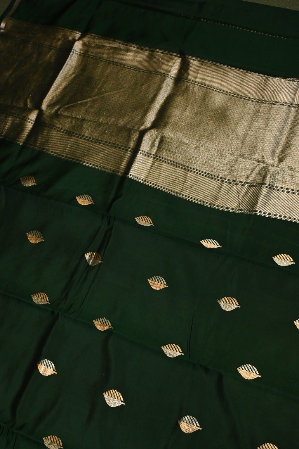 Handwoven Green Banarasi Katan Soft Silk Saree