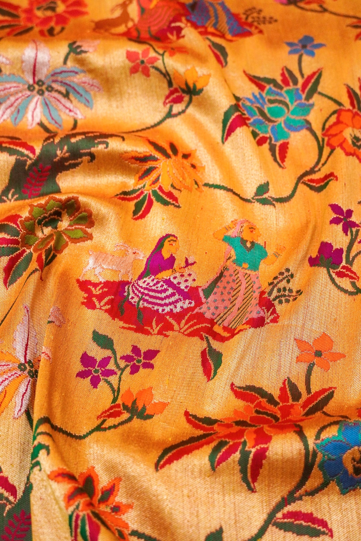 Handwoven Golden Banarasi Shikargah katan Silk Saree