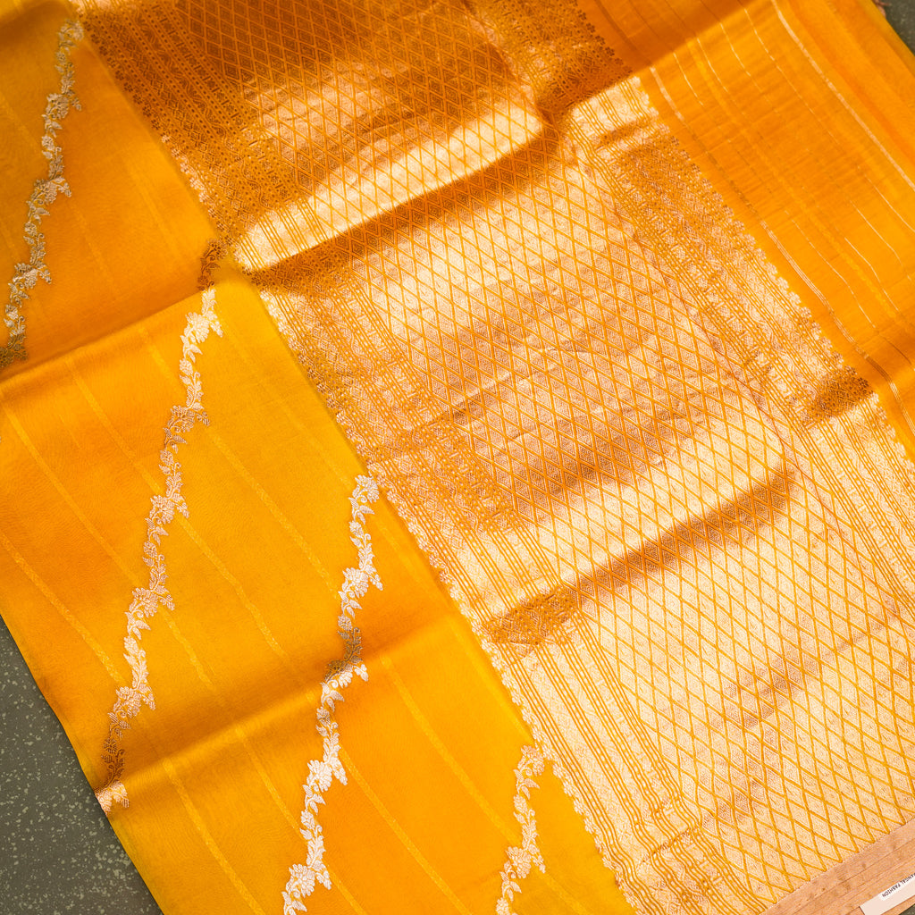 Handwoven Rangkat Banarasi Organza Saree