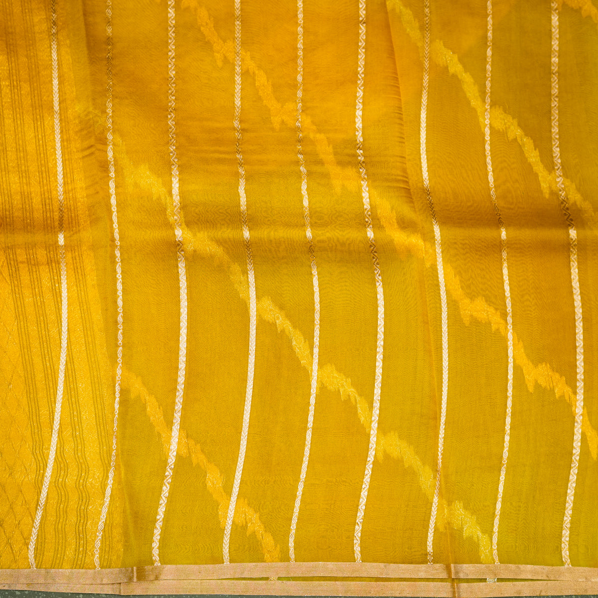 Handwoven Rangkat Banarasi Organza Saree