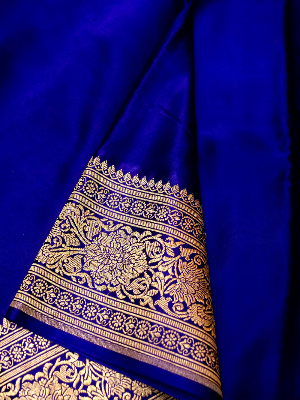 Handwoven Royal Blue Banarasi Mashru Silk Saree