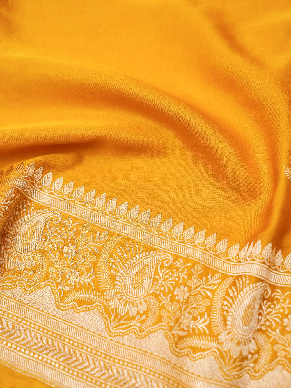 Handwoven Pastel Yellow Banarasi Mashru Silk Saree