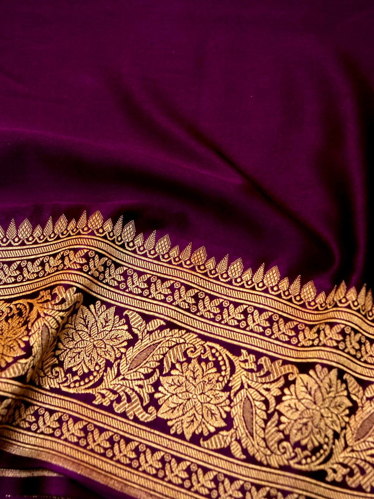 Handwoven Magenta Banarasi Mashru Silk Saree