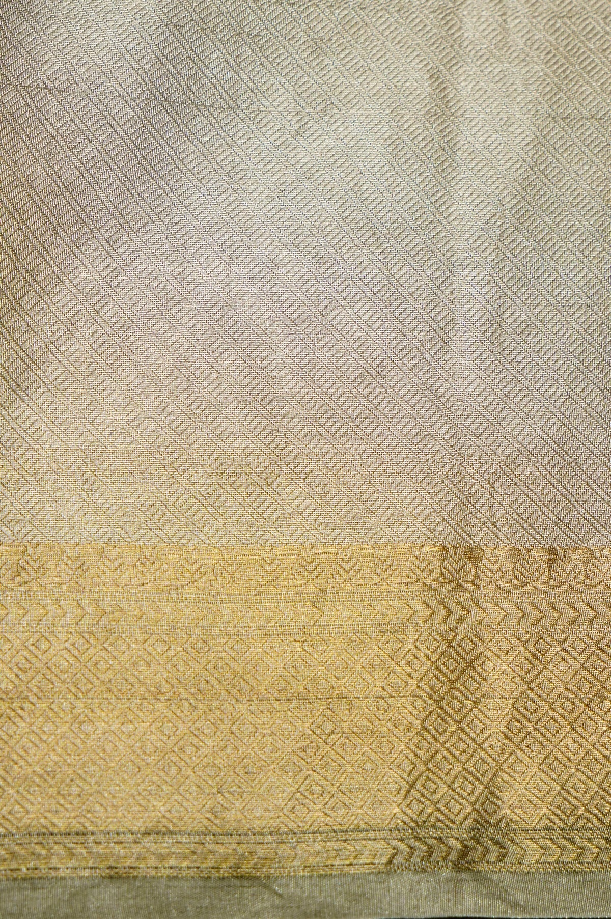 Handwoven Silver Banarasi Tissue Silk Saree