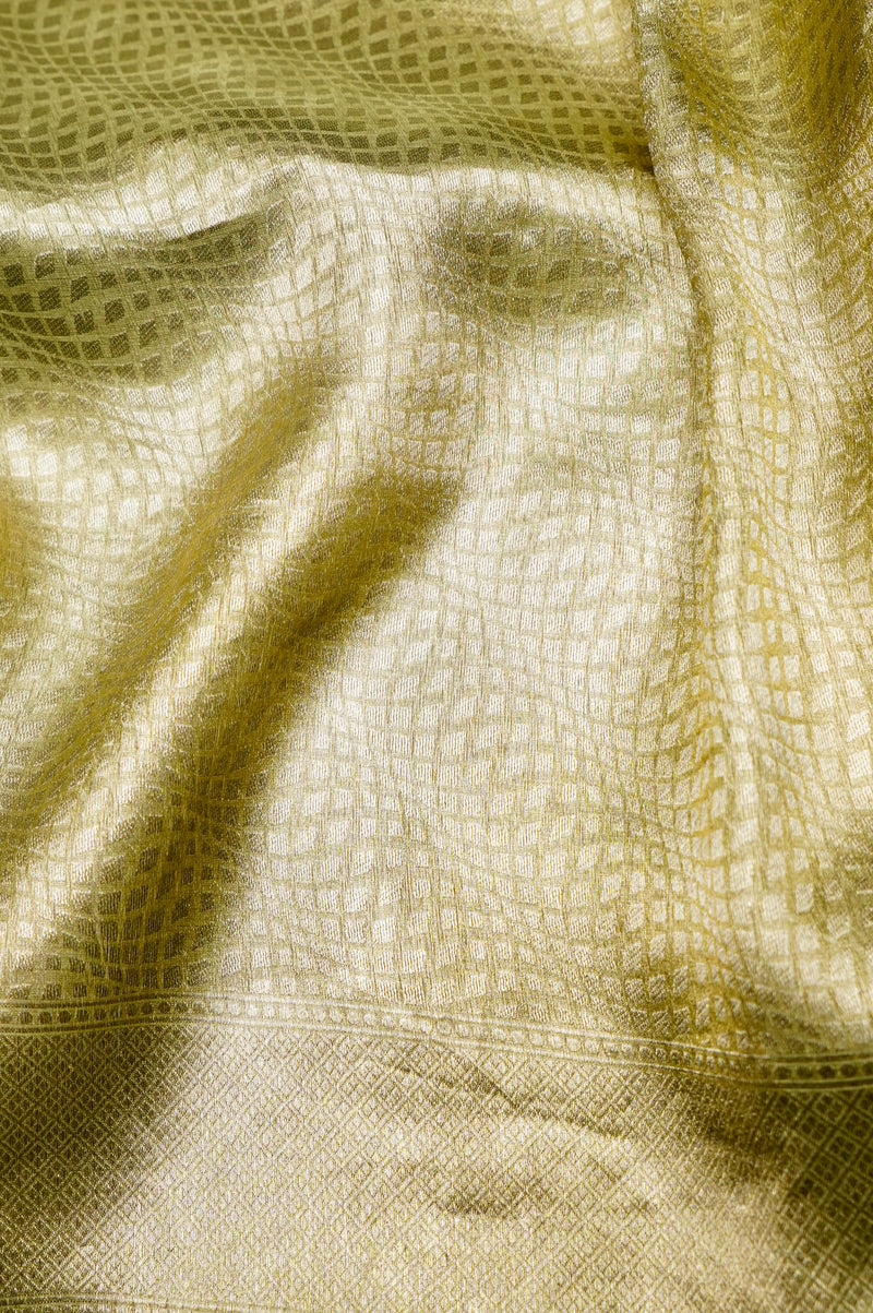 Handwoven Light Green Banarasi Katan Soft Silk Saree
