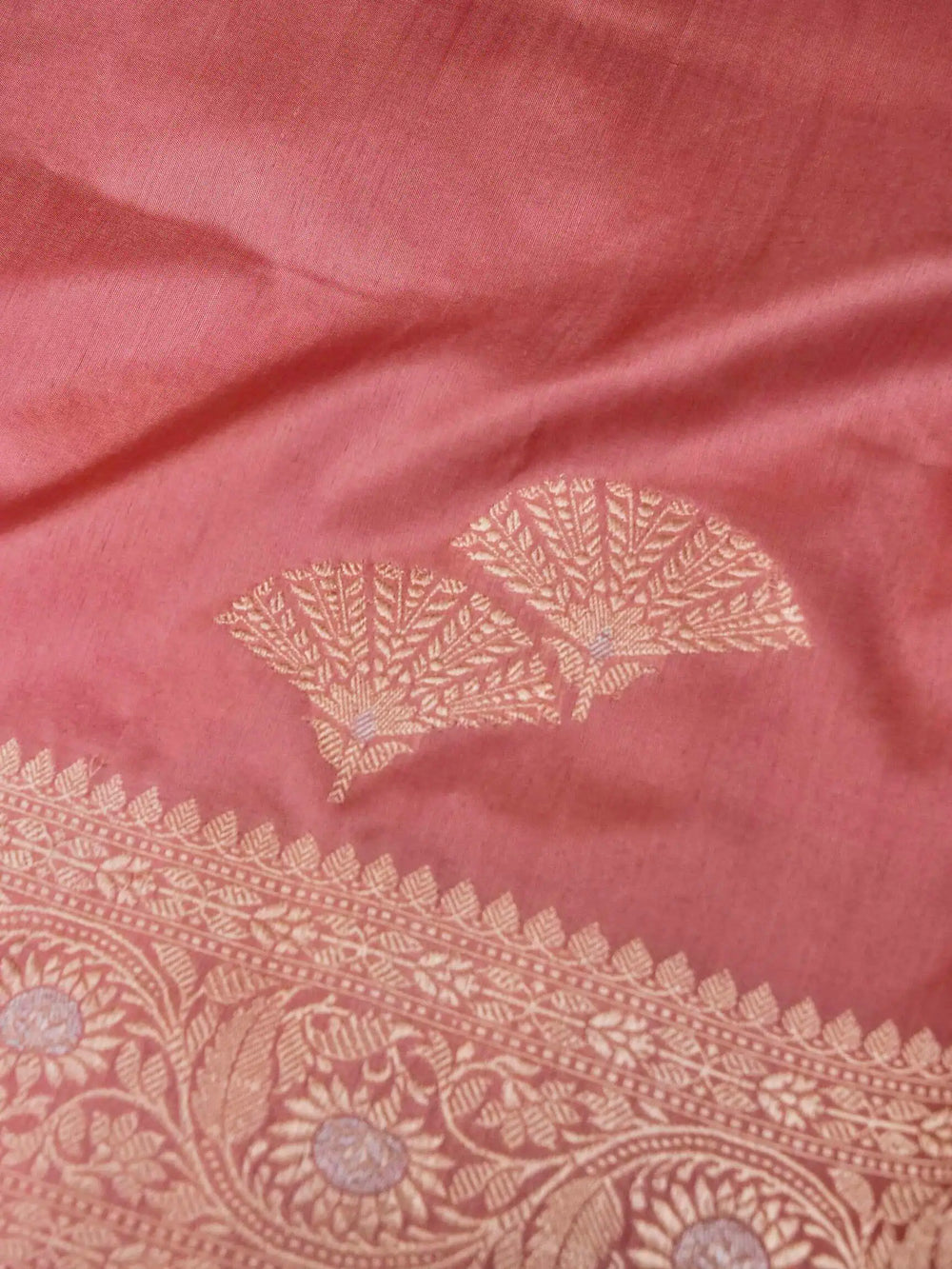 Handwoven Peach Banarasi  Katan  Silk Saree