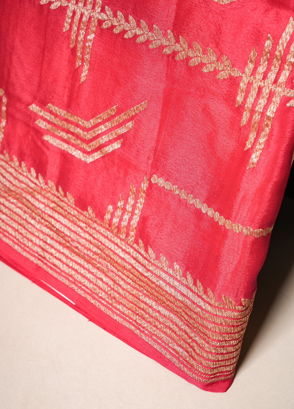 Handwoven Red Banarasi Crepe Georgette Silk Saree