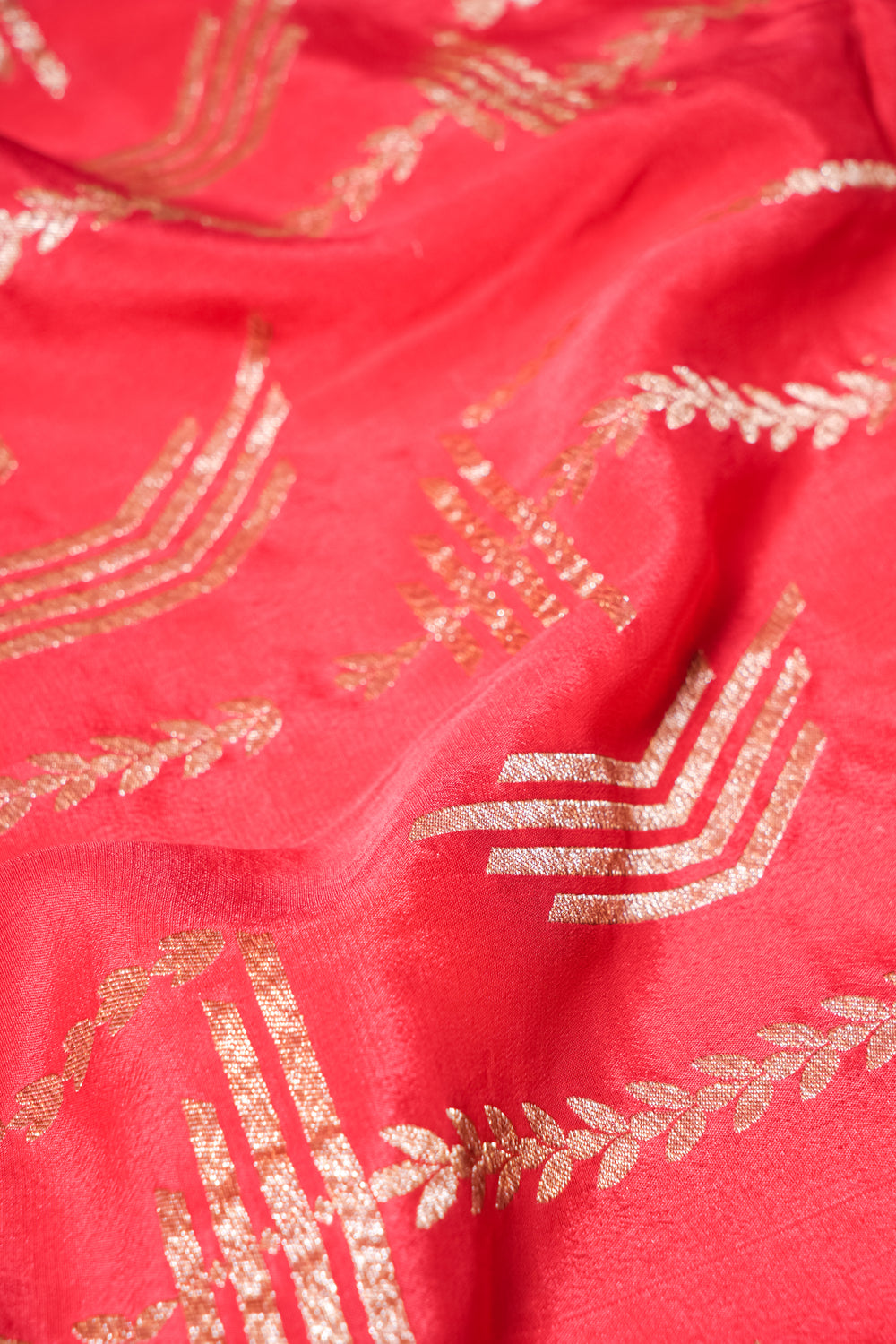 Handwoven Red Banarasi Crepe Georgette Silk Saree