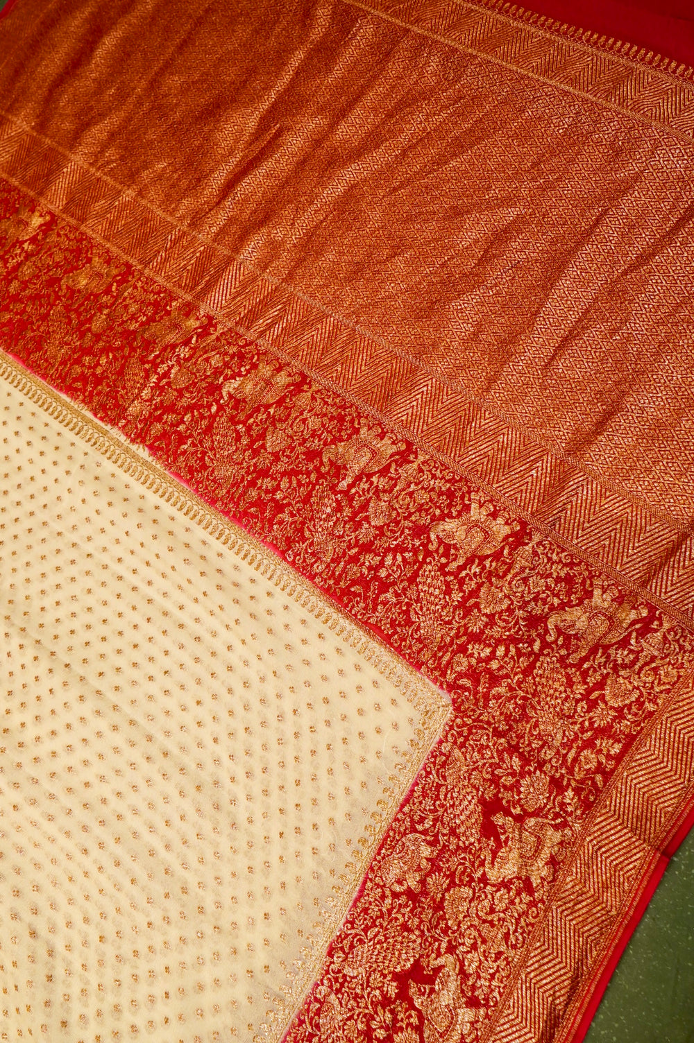 Handwoven Off White Banarasi Crepe Georgette Saree