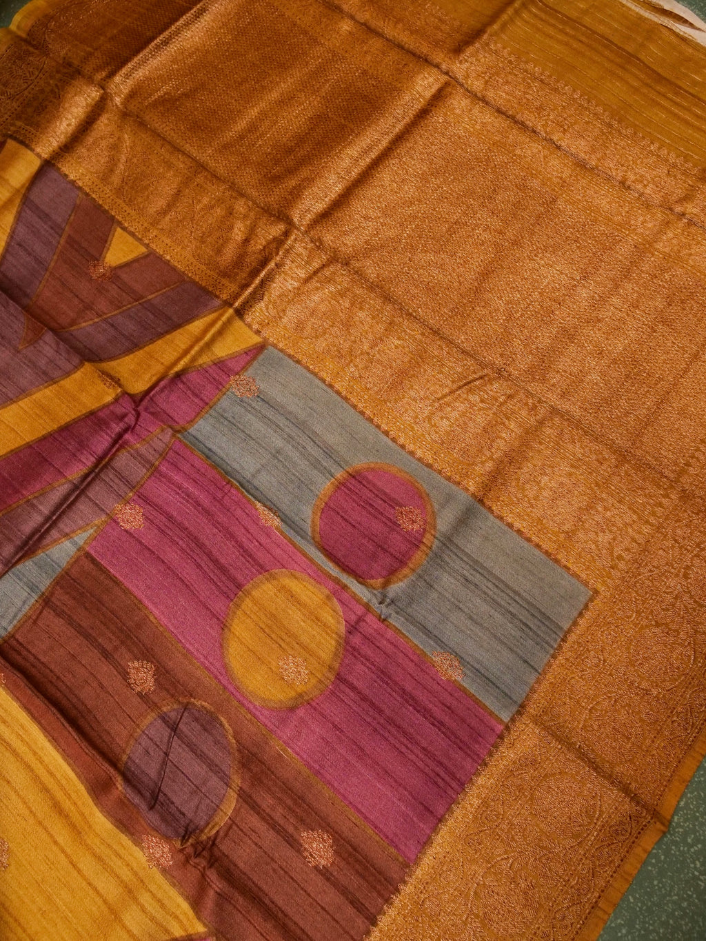 Handwoven Rangkat Banarasi Tussar Silk Saree