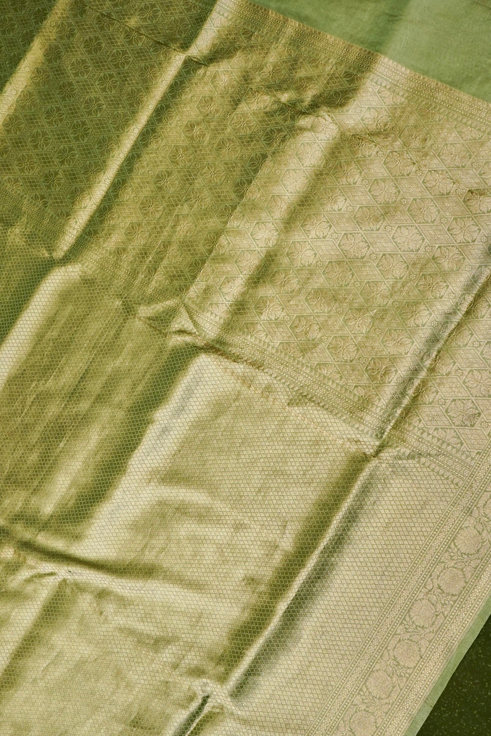 Handwoven Pista Green  Banarasi Katan Soft Silk Saree