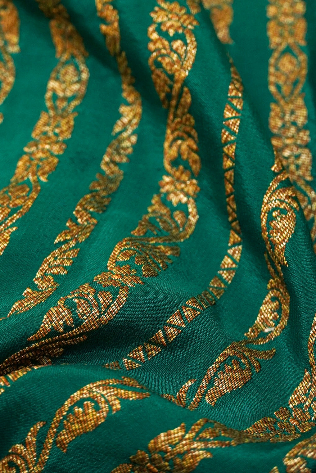 Handwoven Green Banarasi Crepe Georgette Saree