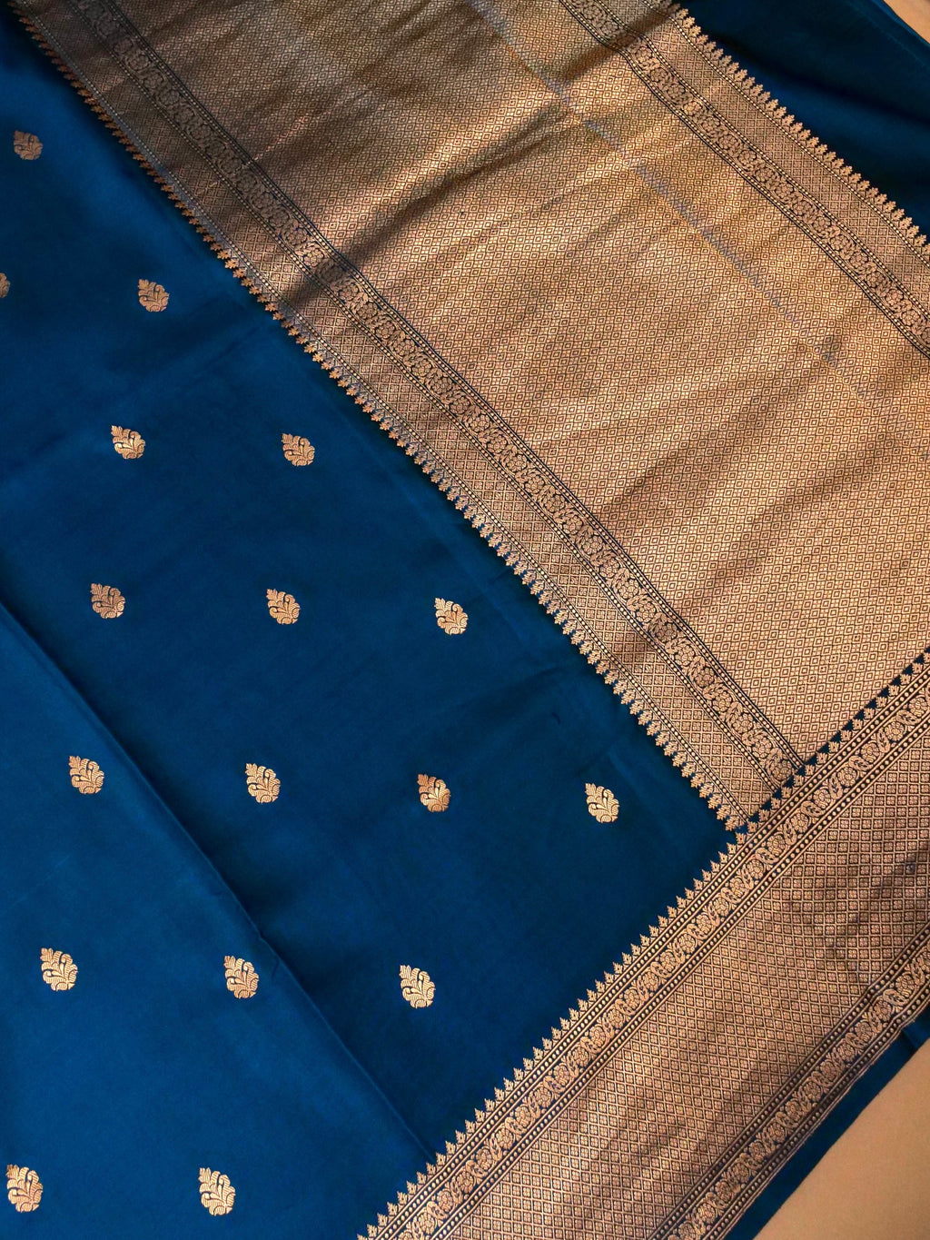 Handwoven Teal Blue Banarasi Mashru Silk Saree