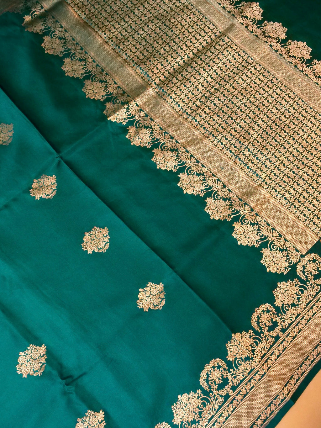 Handwoven Bottle Green Banarasi Mashru Silk Saree