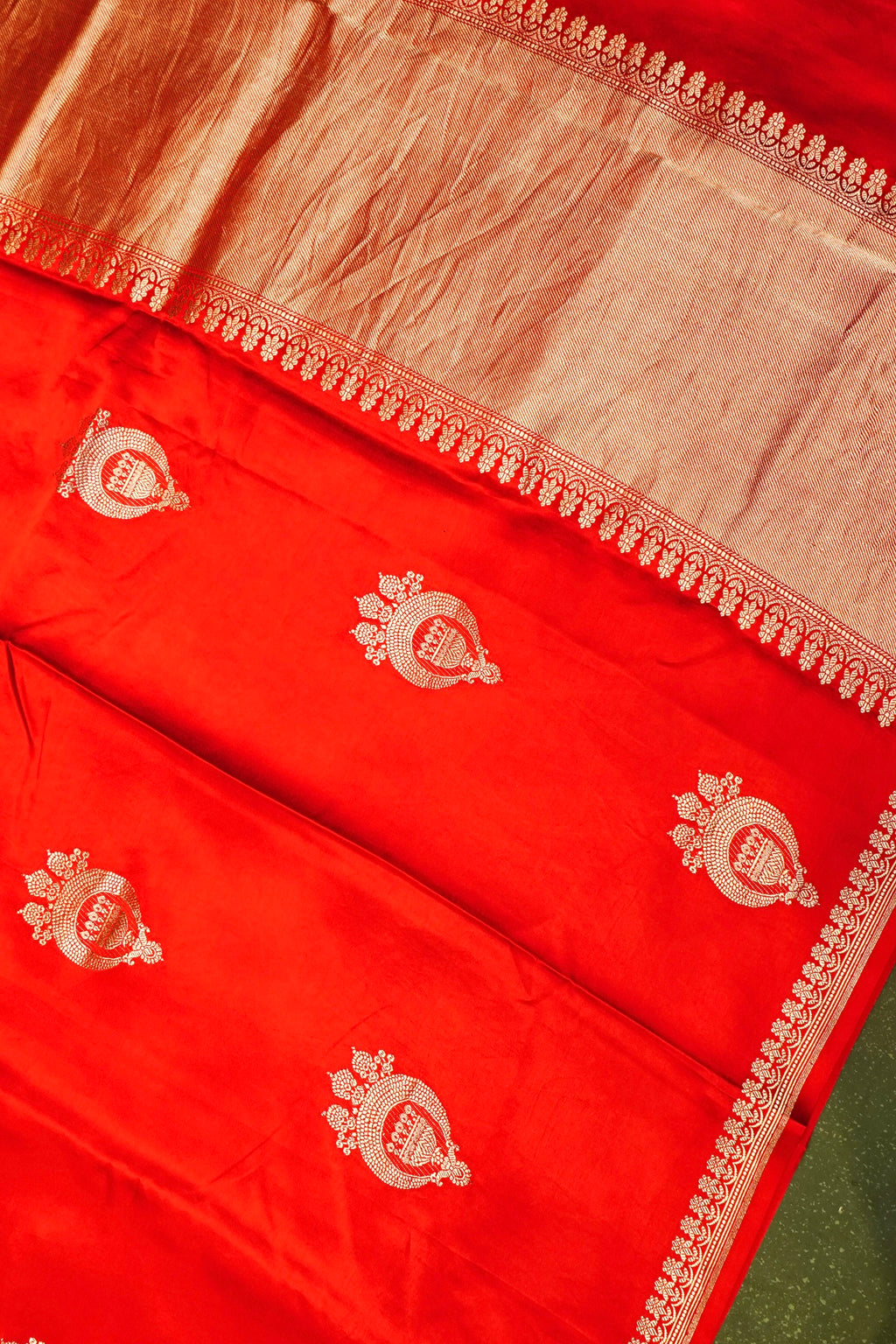 Handwoven Red Banarasi Mashru Silk Saree