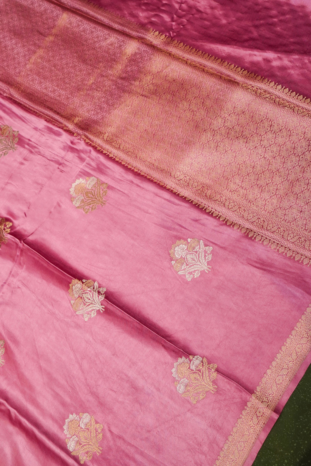 Handwoven Lavender Banarasi Mashru Silk Saree