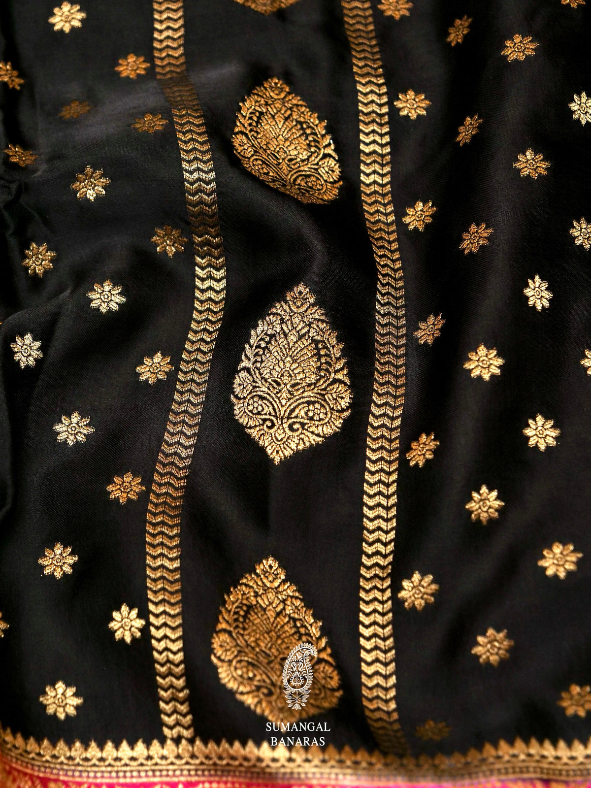 Banarasi Black Blended Moonga Silk Saree