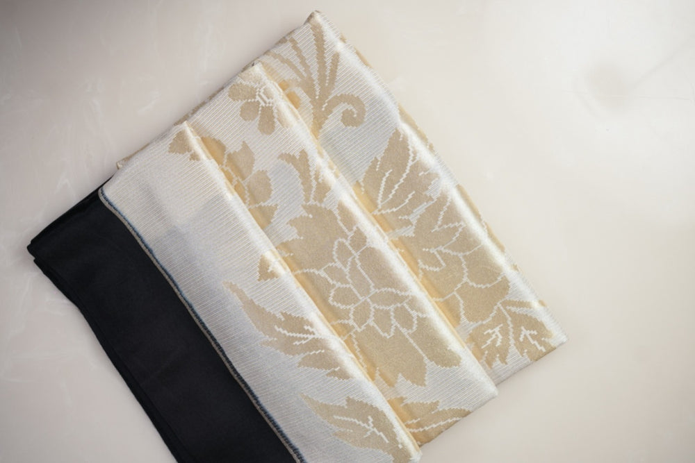 Pearl White Floral Moonga Silk Handwoven Banarasi Saree