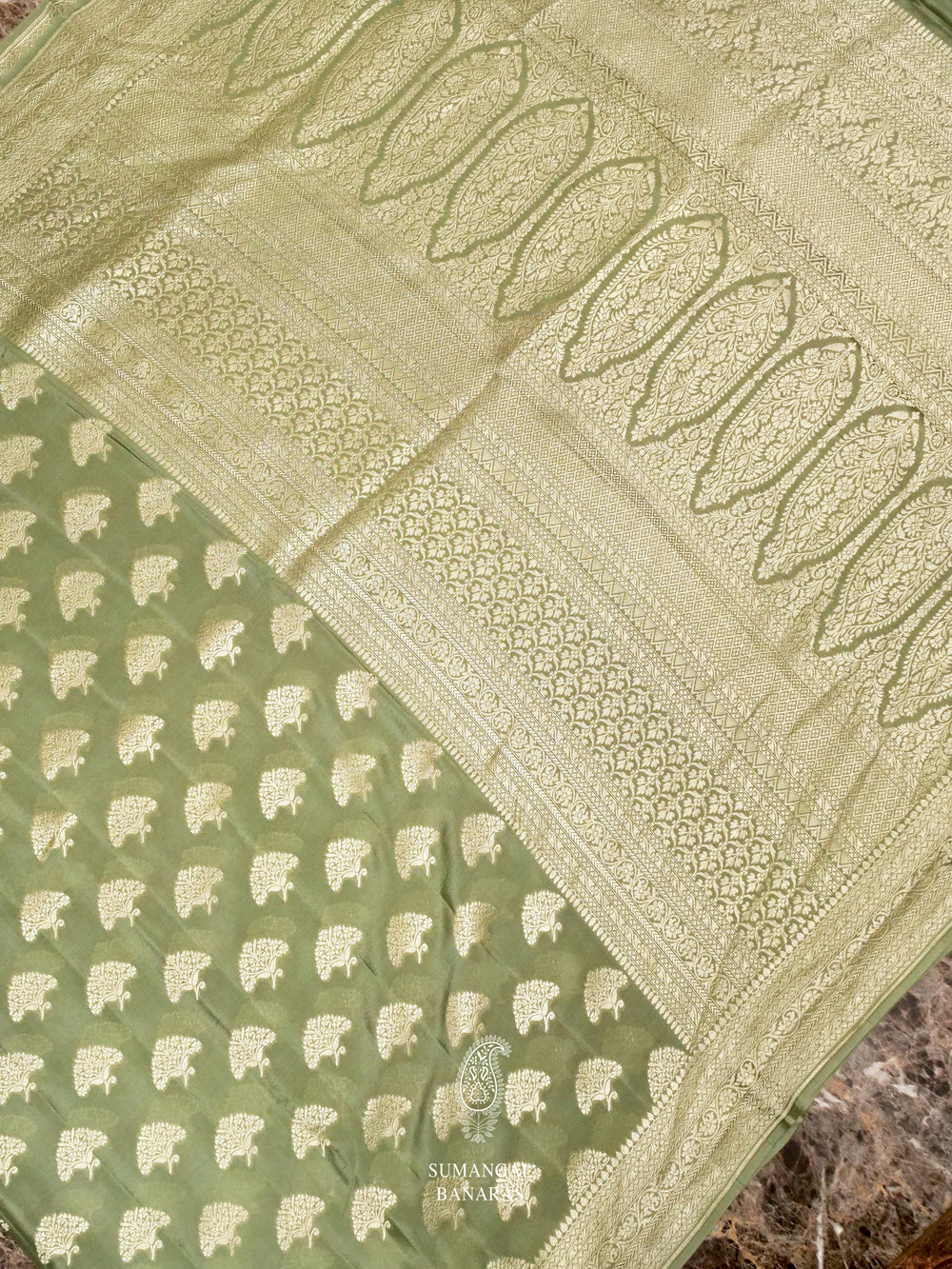 Handwoven Forest Green Banaras Crepe Silk Saree